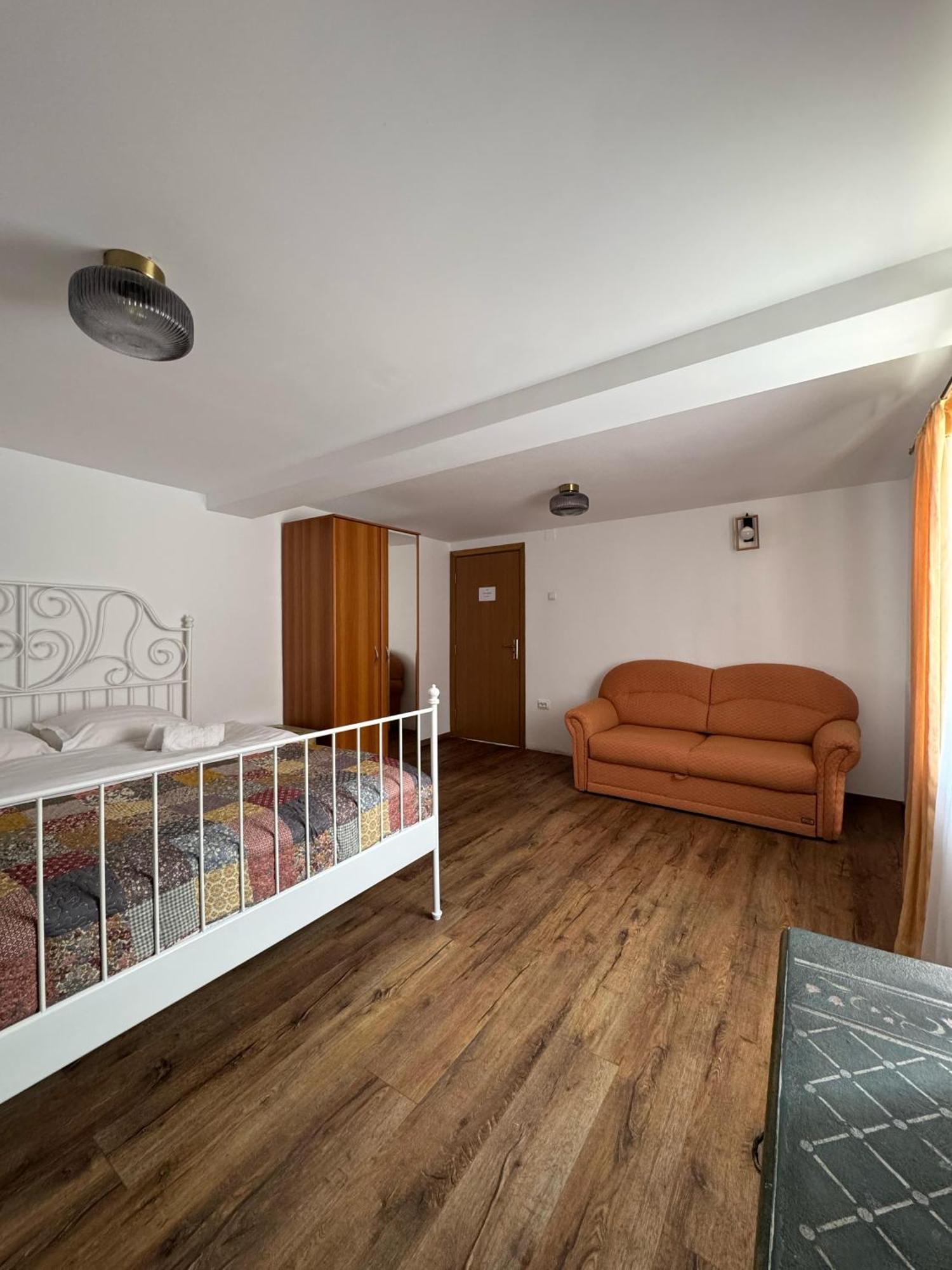 Vila Speranta Pleşcoi Eksteriør bilde