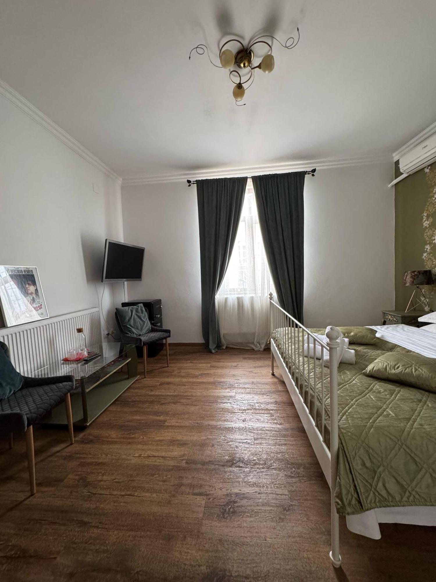 Vila Speranta Pleşcoi Rom bilde